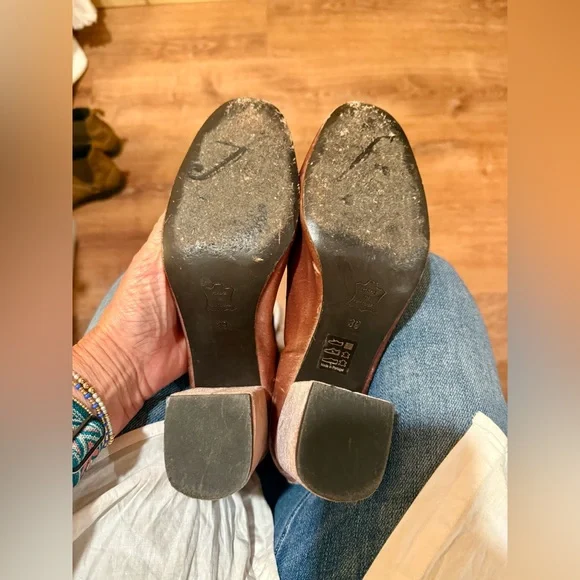 Free People Ladies’ size 39 Cecile Pink Velour block heel Ankle Boots - Picture 10 of 13